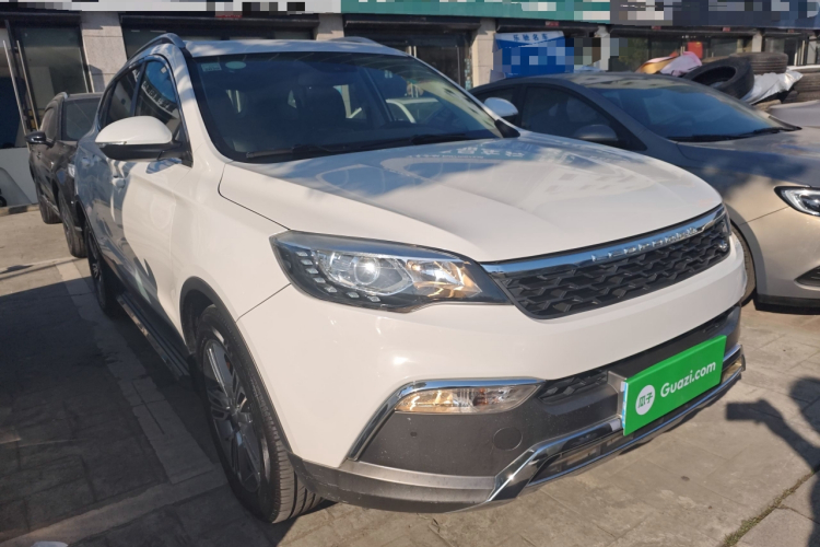 猎豹汽车 猎豹CS10 2017款 2.0T 自动豪华型车身外观3