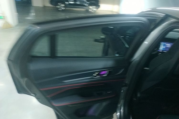 领克05 2020款 2.0TD 四驱劲Plus中控内饰49