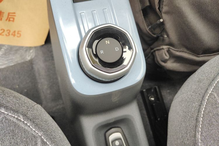 吉利银河 2024款 熊猫mini 200km 耐力熊局部细节18