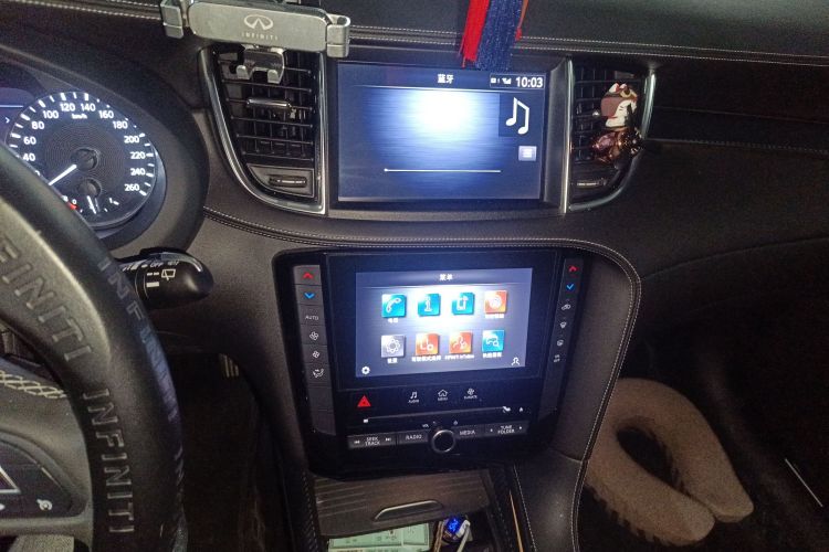 英菲尼迪QX50 2022款 2.0T 两驱领航版中控内饰16