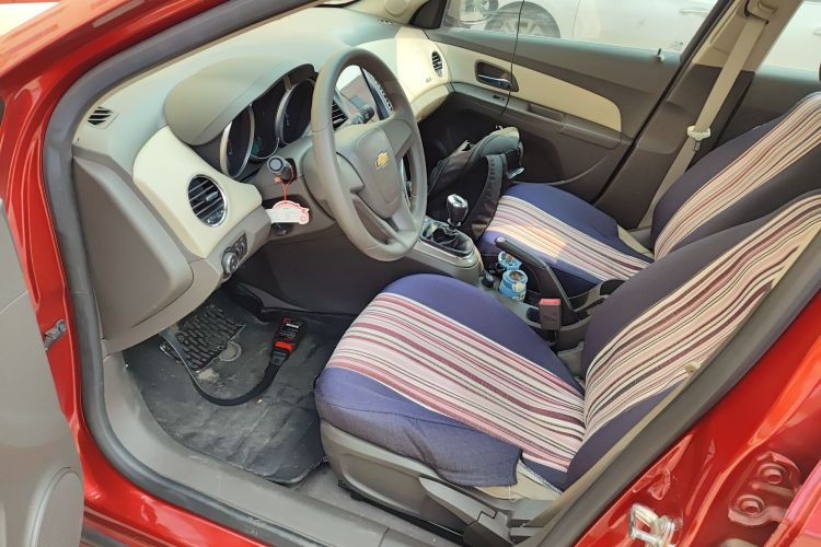 雪佛兰 科鲁兹 2015款 1.5L 经典 SE MT中控内饰20