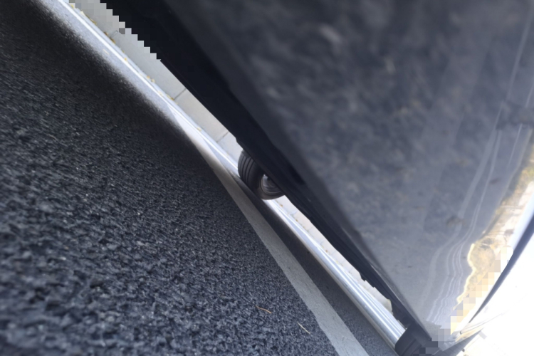 捷豹XFL 2022款 XFL 2.0T P250 两驱尊享豪华版局部细节9004