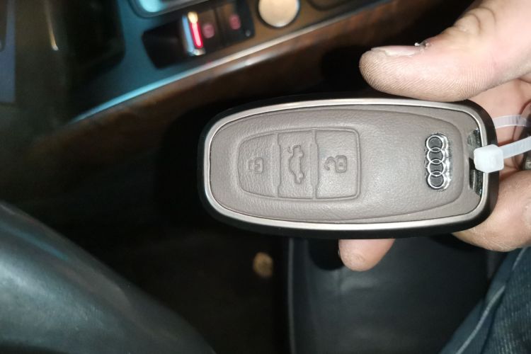 奥迪Q5 2017款 Plus 40 TFSI 技术型中控内饰7001