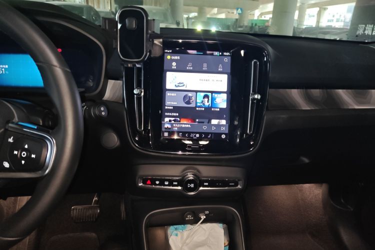 沃尔沃XC40新能源 2023款 长续航版 PRO中控内饰16