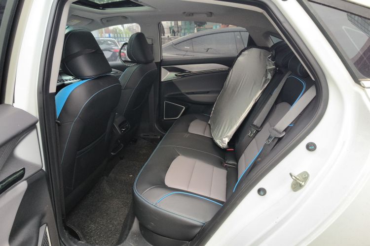 吉利几何G6 2022款 480 新享型中控内饰21