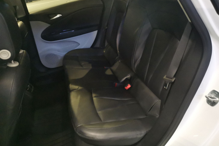 别克 威朗 2020款 15T 自动进取型中控内饰21