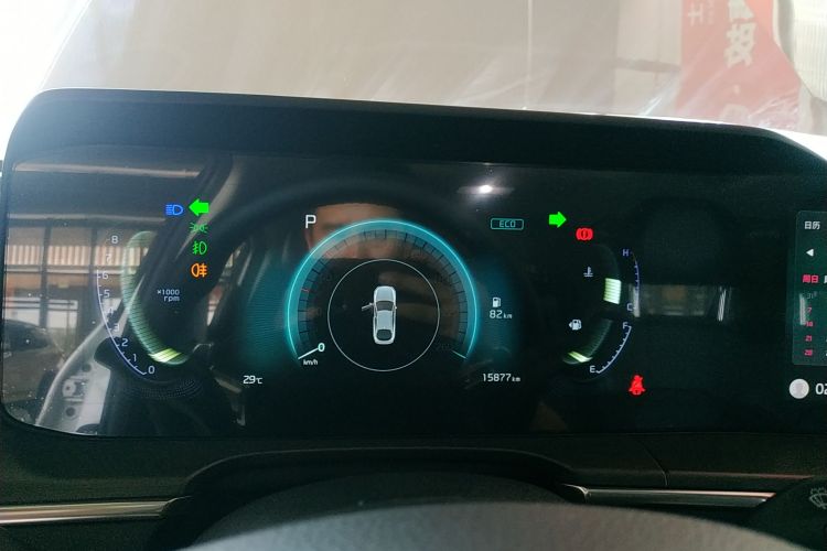 起亚K5 2021款 270T CVVD 时尚版局部细节14