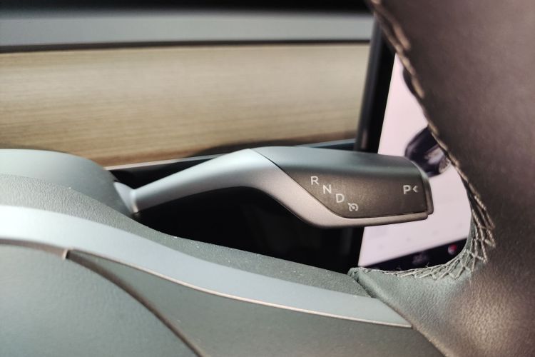 特斯拉 Model 3 2021款 标准续航后驱升级版 3D6中控内饰18