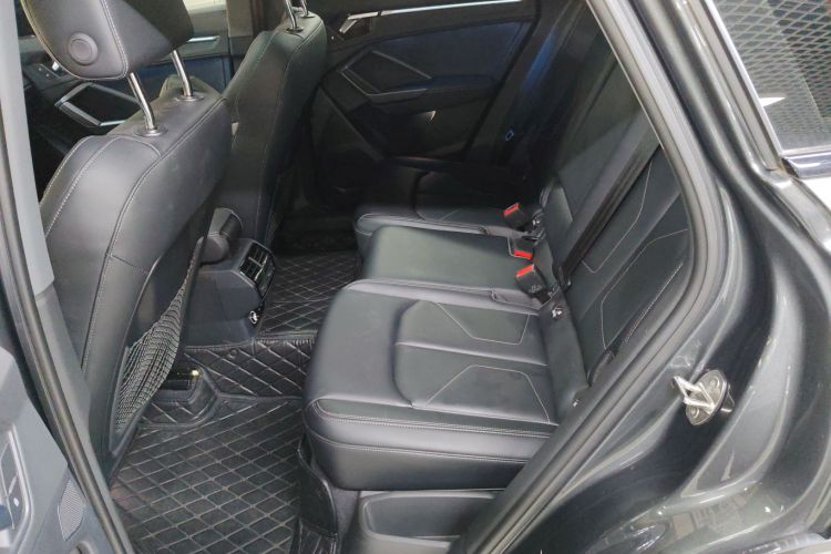 奥迪Q3 2024款 35 TFSI 时尚动感型中控内饰7004