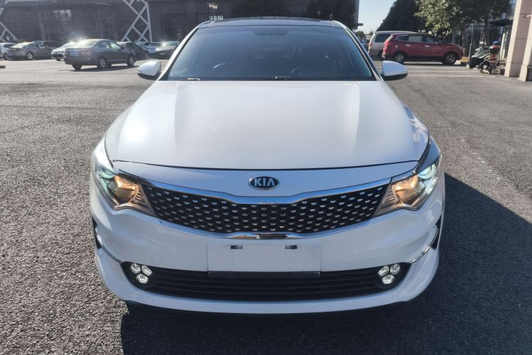 起亚K5 2016款 2.0L 自动LUX车身外观2