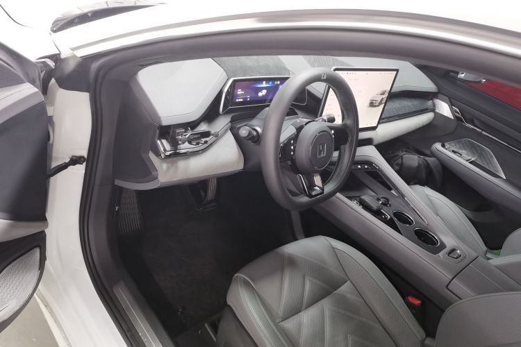 极氪001 2023款 WE版 100kWh中控内饰7003