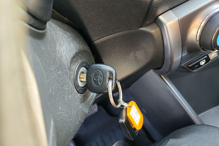 丰田 YARiS L 致炫 2014款 1.5G 自动炫动版中控内饰7001