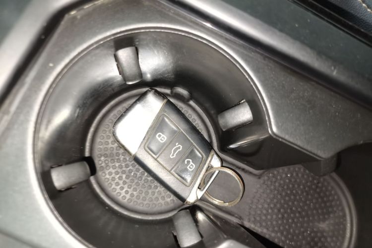 大众 帕萨特 2019款 280TSI 商务版 国VI中控内饰7001