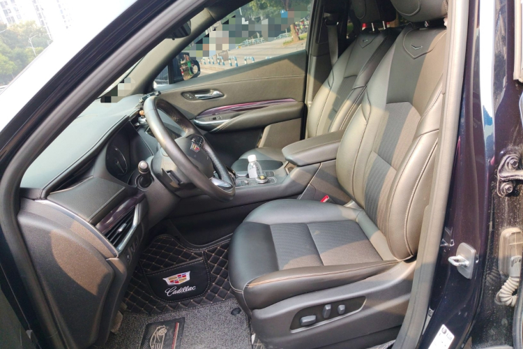 凯迪拉克XT4 2020款 改款 28T 两驱技术型中控内饰19