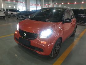 smart forfour 2018款 0.9T 66千瓦先锋版