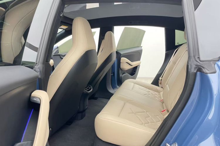 蔚来ET5 2022款 75kWh中控内饰21