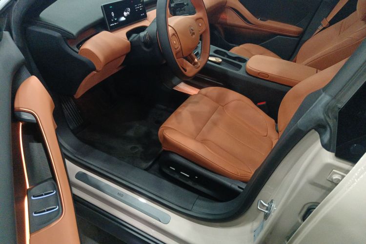 蔚来ET5 2022款 75kWh中控内饰20