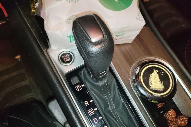 日产 天籁 2021款 2.0L XL 舒适版中控内饰18