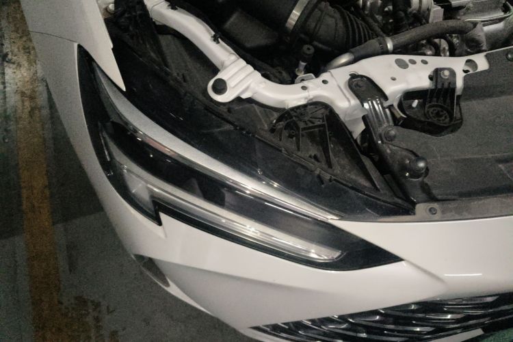 别克 君威 2024款 25T 超享版车身外观6001