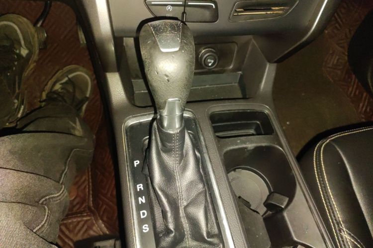 福特 翼虎 2017款 EcoBoost 180 两驱精翼型中控内饰18