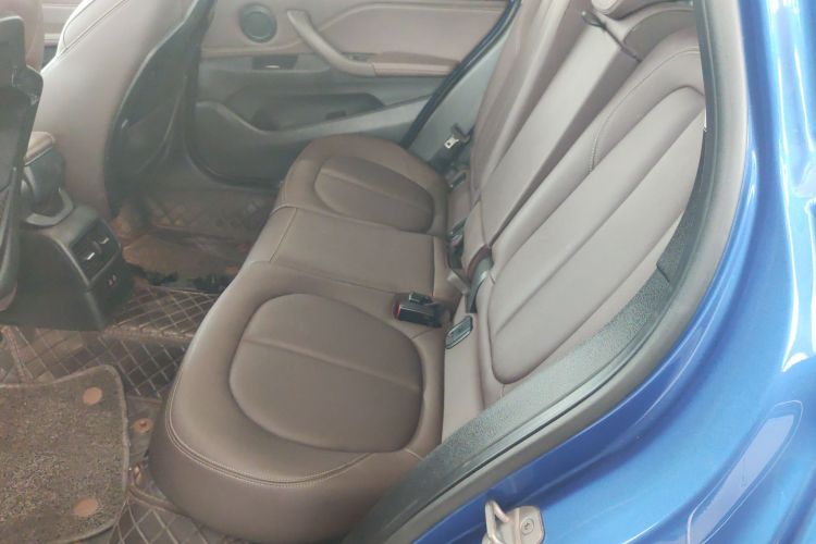 宝马X1 2020款 sDrive20Li 尊享型中控内饰21