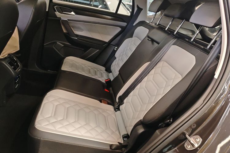 大众 探岳 2024款 330TSI 两驱豪华Plus进阶版中控内饰21