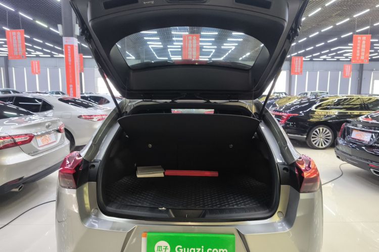 雷克萨斯UX 2022款 260h 探·酷版局部细节23