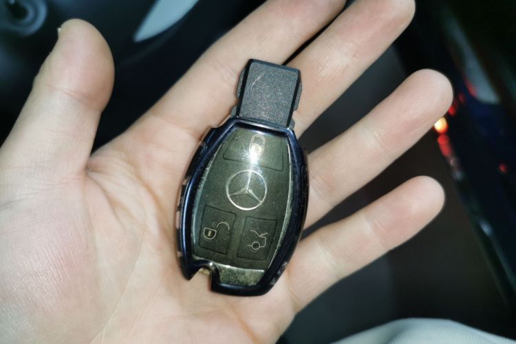 奔驰C级 2018款 C 200 运动版中控内饰11