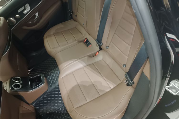 奔驰E级 2023款 改款 E 300 L 运动豪华型中控内饰21