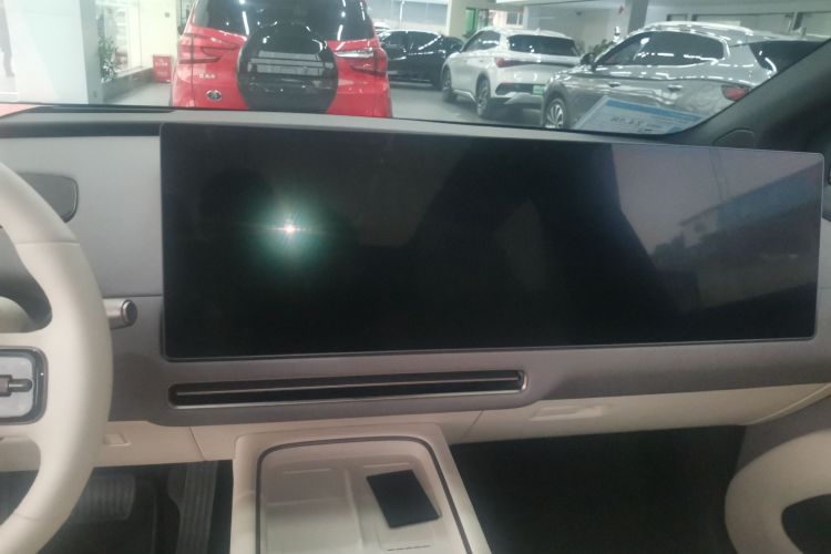 理想汽车 理想i6 2025款 两驱标准型中控内饰16