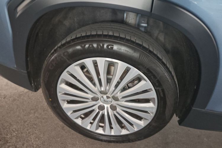 蔚来ES6 2020款 420KM 运动版车身外观6008