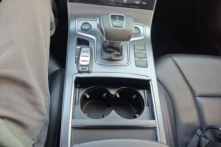 红旗H5 2022款 经典款 1.5T DCT旗悦版局部细节18