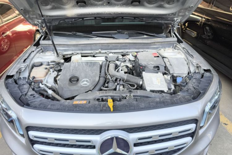 奔驰GLB 2020款 GLB 200 动感型机舱底盘24