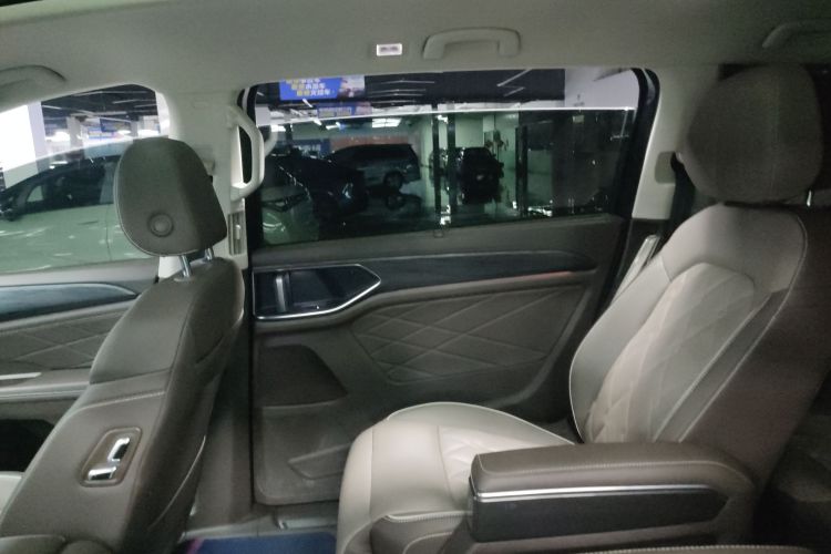 大众 威然 2022款 380TSI 尊贵版中控内饰7006