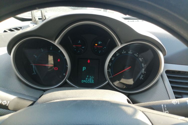 雪佛兰 科鲁兹 2013款 1.8L SE AT中控内饰14