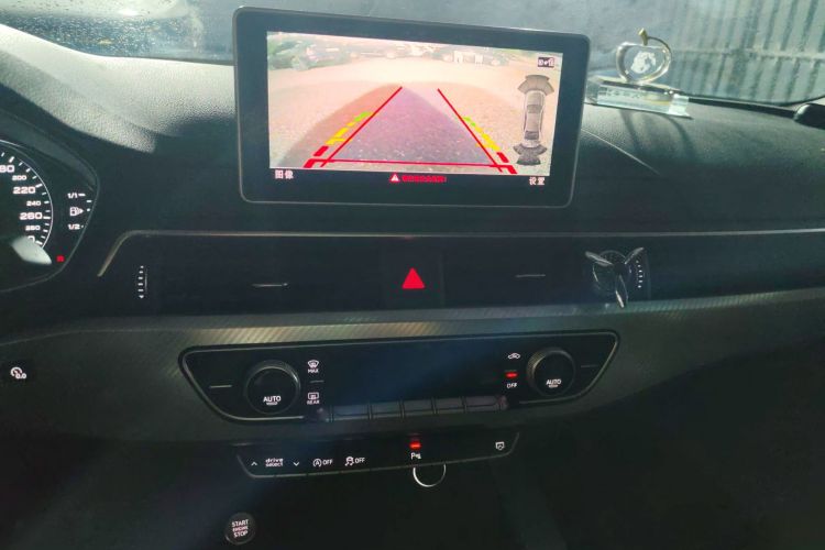 奥迪A4L 2017款 40 TFSI 时尚型局部细节16