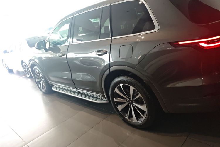 理想汽车 理想ONE 2020款 增程6座版车身外观6003