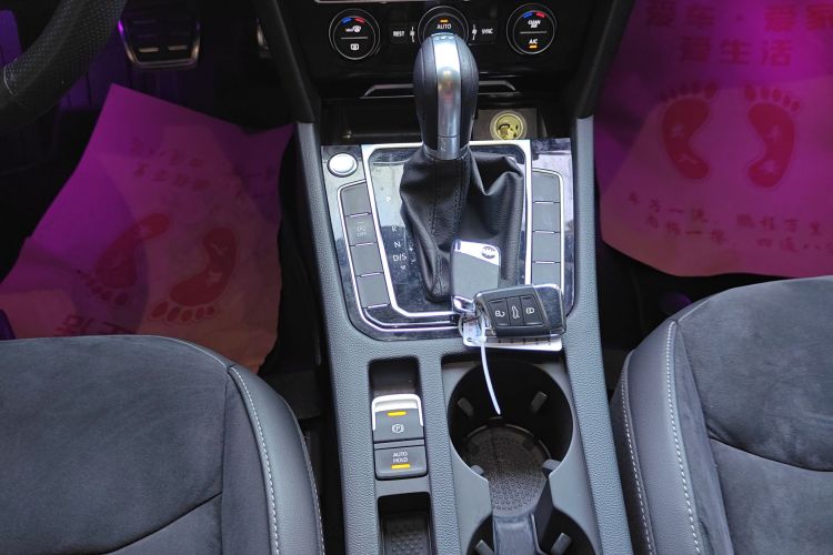 一汽-大众CC 2019款 330TSI 华颜版 国V中控内饰18