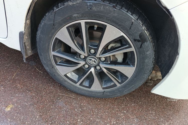 丰田 雷凌 2018款 185T CVT尊贵版 国V车身外观10