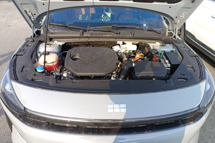 吉利银河 银河L6 2025款 EM-i 140km 探索+版局部细节24