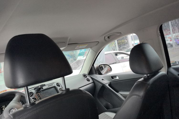 大众 途观 2015款 1.8TSI 自动两驱风尚版中控内饰22