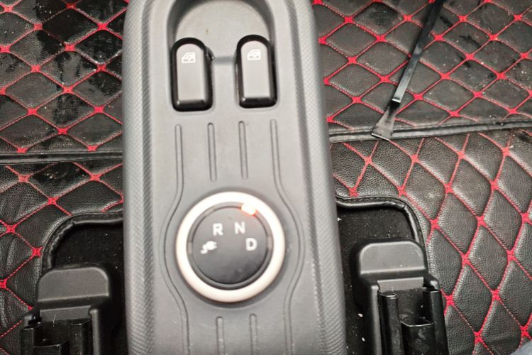 五菱汽车 宏光MINIEV 2022款 马卡龙臻享款 三元锂中控内饰18