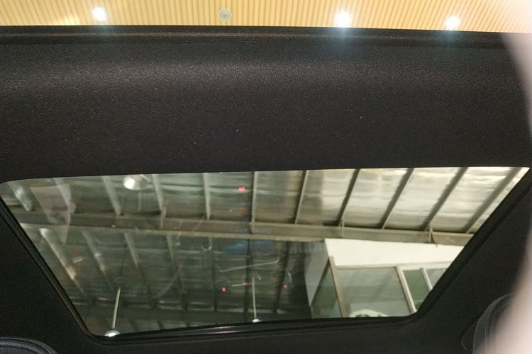 奔驰C级 2023款 C 260 L 运动版中控内饰22