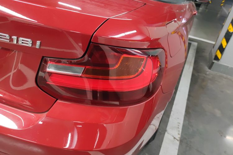 宝马2系(进口) 2015款 218i 敞篷轿跑车车身外观9