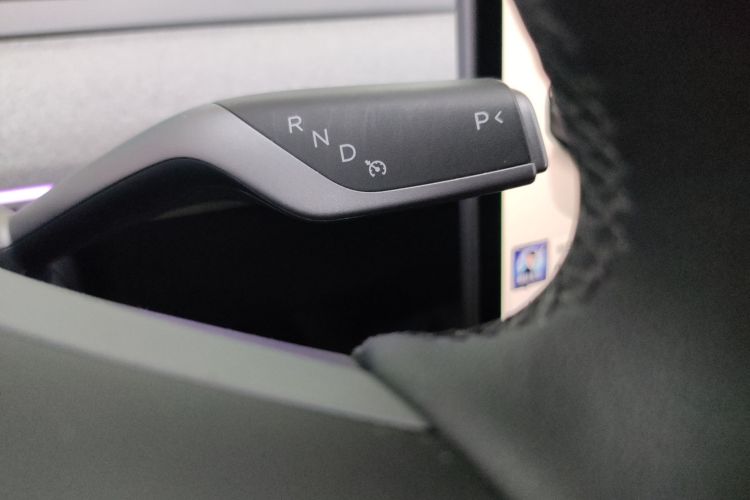 特斯拉 Model Y 2024款 长续航全轮驱动版局部细节18