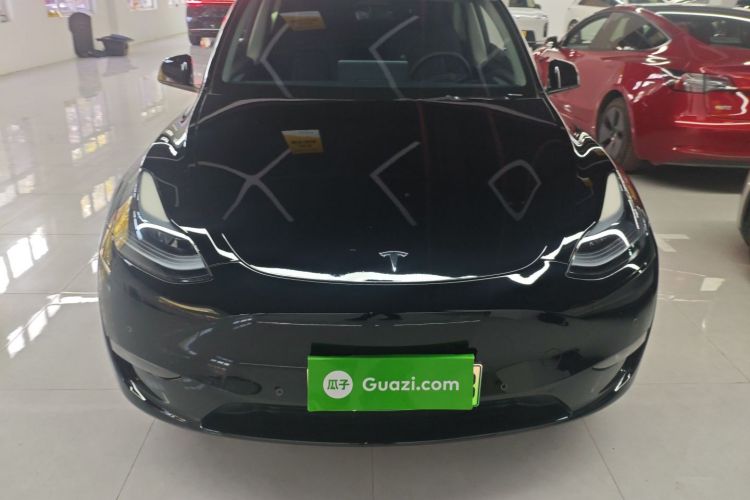 特斯拉 Model Y 2023款 高性能全轮驱动版车身外观2
