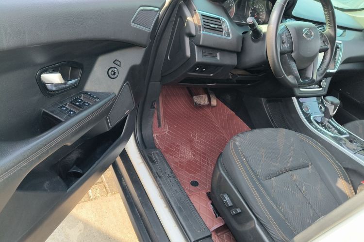 陆风X7 2018款 劲越 1.5T 全景尊享型中控内饰20