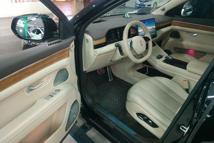 鸿蒙智行 问界M7 2024款 1.5T 智驾四驱Max版 5座中控内饰7003