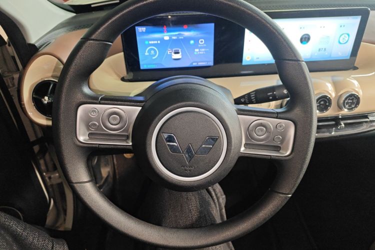 五菱汽车 五菱缤果 2024款 333km 悦享款中控内饰13