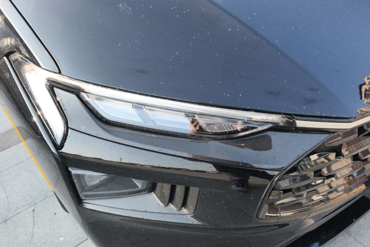 福特 蒙迪欧 2025款 2.0T EcoBoost 豪华型车身外观8